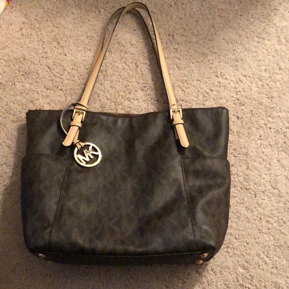 Mk purse